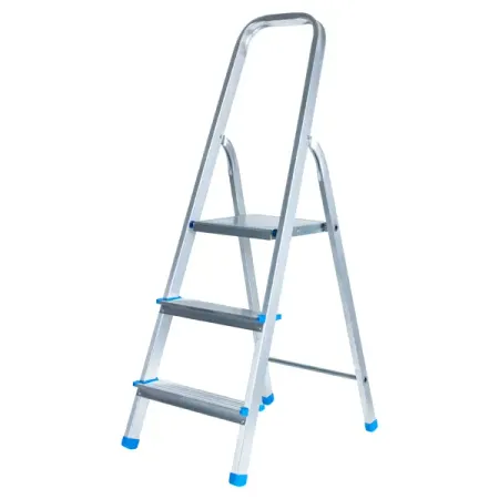 Стремянка алюминиевая Ladderbel STR-AL-3 3 ступени, максимальная нагрузка 150 кг
