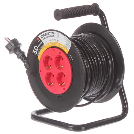Удлинитель на катушке Защита Про 4 розетки с заземлением 3x1 мм 30 м цвет черный/красный