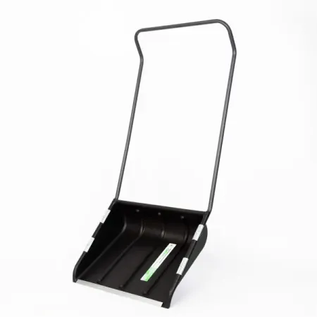 Скрепер для уборки снега 60x47 см пластик с алюминиевой ручкой