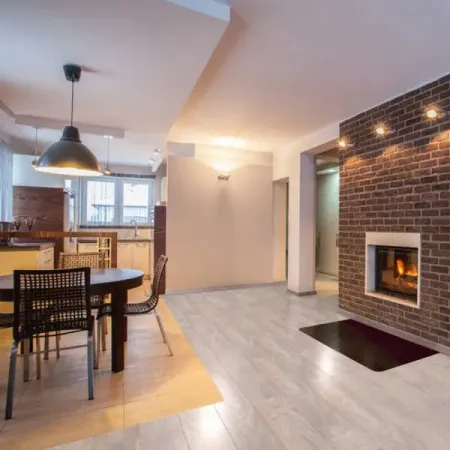 Ламинат «Дуб Гренада» водостойкость 48 часов 33 класс толщина 10 мм с фаской 1.624 м² надежда юрьевна погорелова тесты по математике 4 класс к учебнику м и моро и др математика 4 класс в 2 х частях фгос к новому фпу