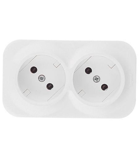 Розетка Legrand Quteo накладная белая (782231)
