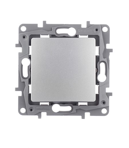 Переключатель Legrand Etika одноклавишный встраиваемый алюминий (672405) елена алексеевна титаренко литература в схемах и таблицах