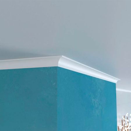 Плинтус потолочный из экополимера ударопрочный 20х20х2000 мм Cosca KX021