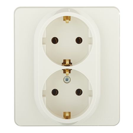 Розетка Legrand Inspiria встраиваемая слоновая кость (673751)