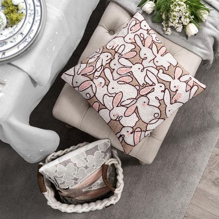 Подушка декоративная Togas Лиотте бежевая 40x40 см