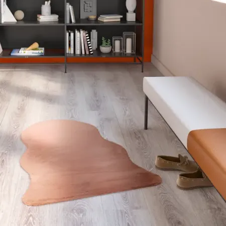 Шкура искусственная полиэстер Inspire Bianca 60x90 см цвет розовый искусственная рождественская елка