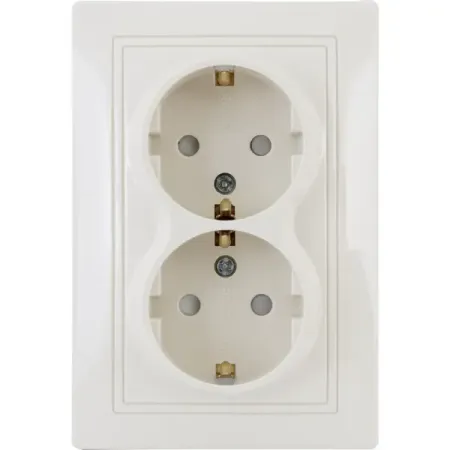 Розетка двойная встраиваемая Таймыр с заземлением со шторками цвет бежевый
