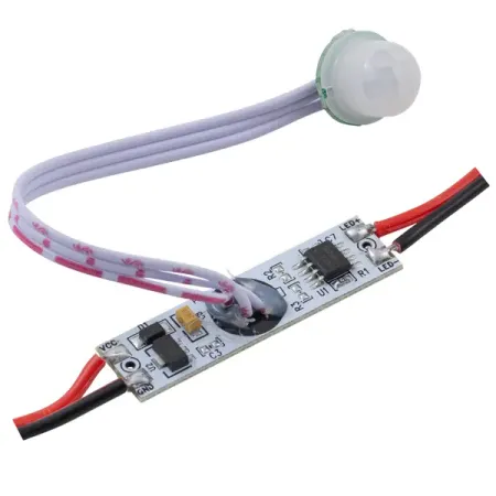 Выключатель Apeyron инфракрасный с датчиком движения на проводе IP20 встраиваемый налобный фонарь xinyi led с датчиком движения