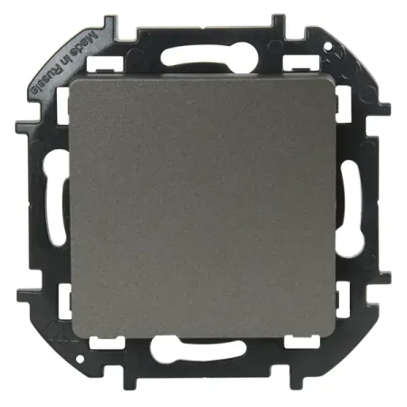 Выключатель встраиваемый Lexman Lilian 1 клавиша 10А 250В безвинтовые зажимы титан