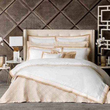 Комплект постельного белья Togas Паллада бежевый/экрю Семейный/дуэт