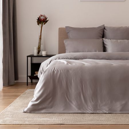 Постельное белье Cloudy gray наволочки zhenxishushimoxi плюшевые 2 шт