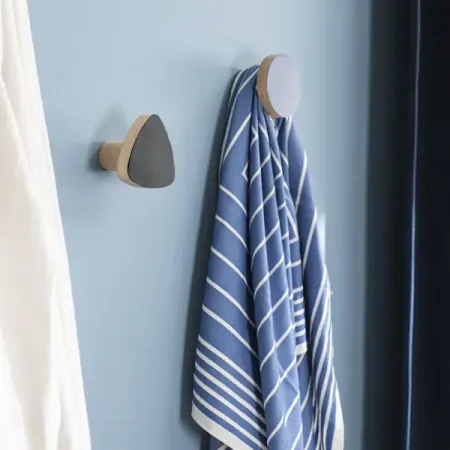 Крючок Spaceo Smile 6.3x6.1x4.7 см цвет черный