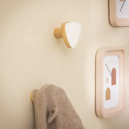 Вешалка настенная Smile 1 крючок 6.3x6.1x4.7 см цвет белый