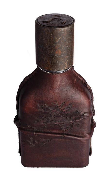 Orto Parisi Cuoium Parfum миниатюрные статуэтки дедушка и бабушка из смолы 2 шт