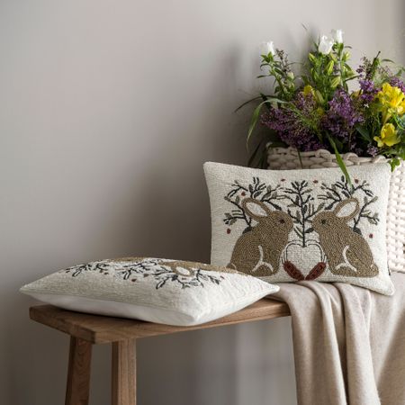 Подушка декоративная Togas Эврар бежевый 30х40 см