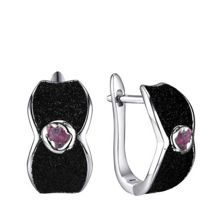 Серебряные серьги с глиттером и рубинами с родированием