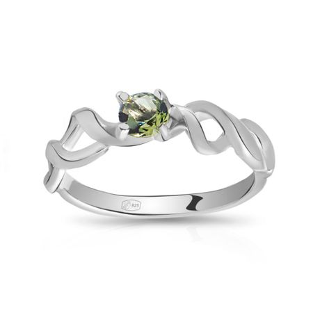 Серебряное кольцо с ювелирным стеклом серебряное кольцо с корундом и ювелирном стеклом с фианитами