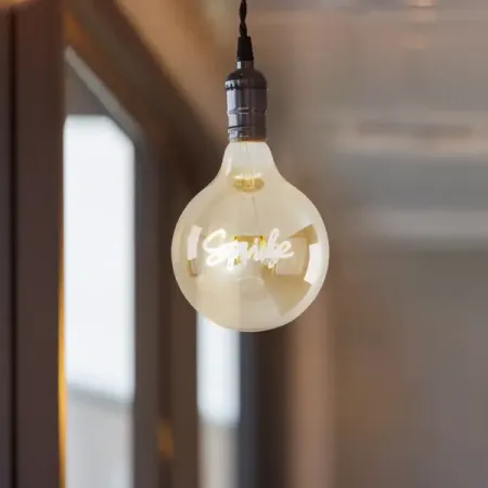 Лампа светодиодная Voltega Smile 8553 E27 230 В 4 Вт шар 320 лм теплый белый свет напольная лампа saloeelaitte тканевая теплый свет