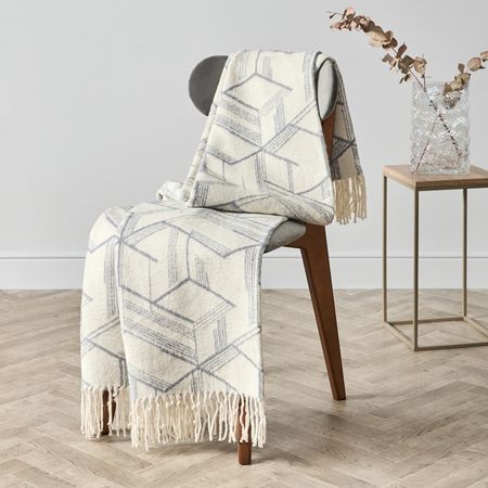 Плед Piera, серый скульптурный пластилин луч серый 300 грамм