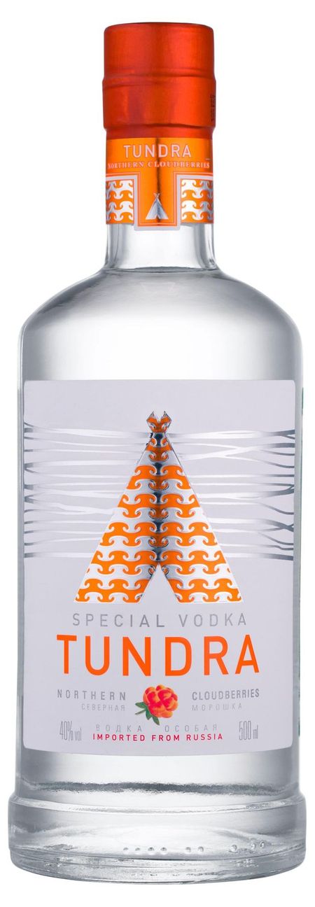 Водка Tundra Северная Морошка Россия, 0,5 л