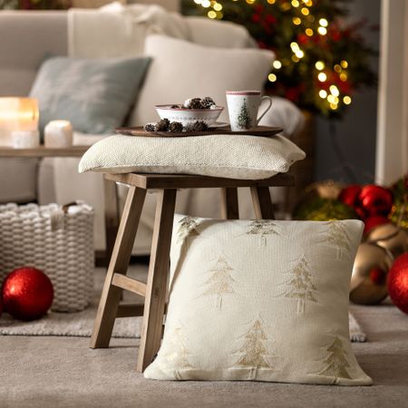 Подушка декоративная Togas Лемансо экрю 50х50 см