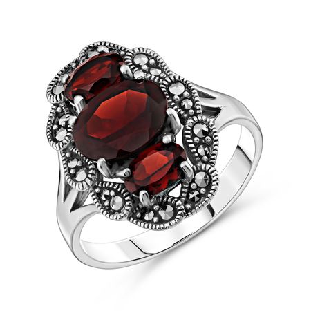 Серебряное кольцо с гранатом и марказитами с чернением
