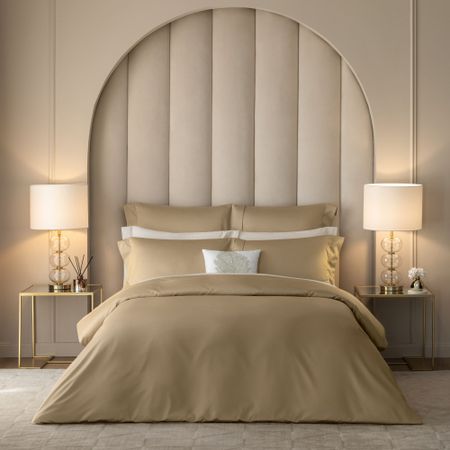 Комплект постельного белья Togas Тиада золотой Двуспальный евро борис борисович батыршин египетский манускрипт