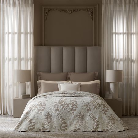 Покрывало Togas Флоренче бежевый 240х260 см