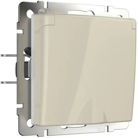 Розетка встраиваемая Werkel с заземлением со шторками с защитной крышкой цвет слоновая кость