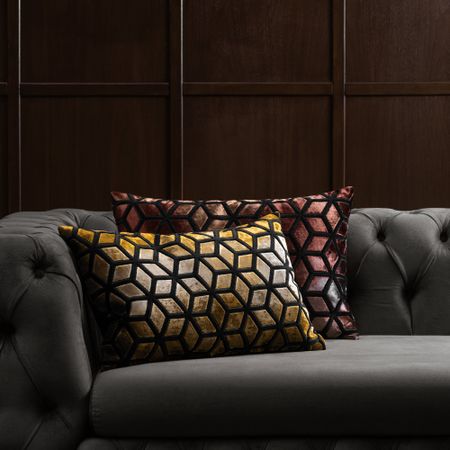 Подушка декоративная Togas Пилари желтый 37х57 см