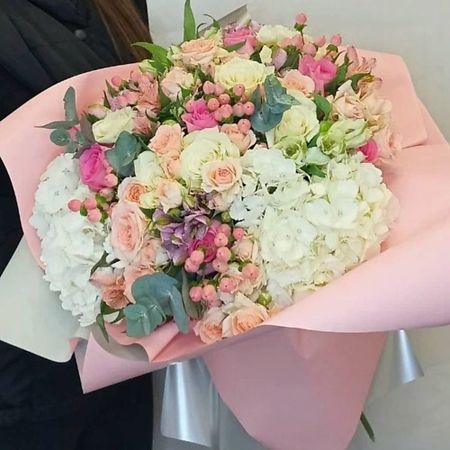 Букет живых цветов ВОРНИКОВ - БУКЕТЫ VORNIKOV BOUQUETS Букет с гортензиями Нежное облако скотч для декорирования sky city серии облако