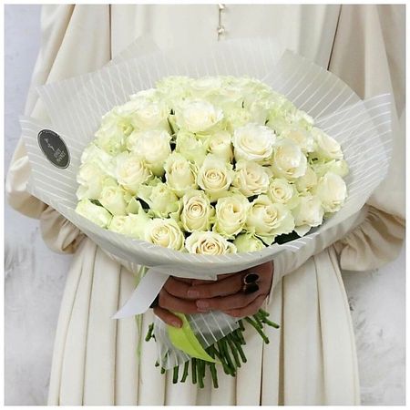 Букет живых цветов БУКЕТ МАРКЕТ ДАРИТЕ С УДОВОЛЬСТВИЕМ Букет из 51 розы - Зефир Кения 40 см. зефир шармэль с кофейным вкусом 250 г