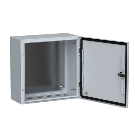 Щит распределительный навесной IEK Titan 5 ЩМП-40.40.20 металлический IP66 400х400х200 мм с монтажной панелью