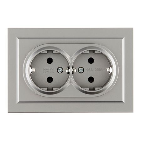 Розетка IEK Brite РСш12-3-БрС встраиваемая сталь со шторками (BR-R24-16-K46-F)