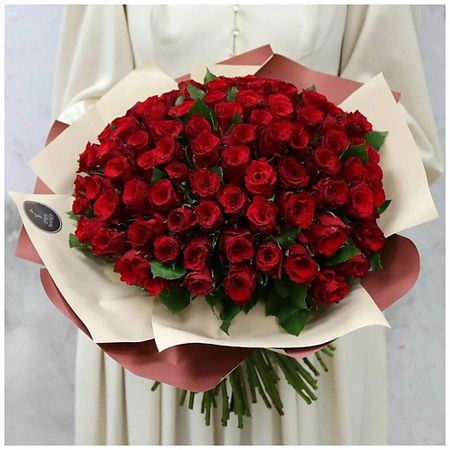 Букет живых цветов БУКЕТ МАРКЕТ ДАРИТЕ С УДОВОЛЬСТВИЕМ Букет из 101 розы - Мачо Кения 40 см. искусственные розы из шелка букет из 9 голов