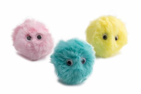 Для дома WOGY Игрушка для кошек Шарик меховой поющий (5 см)