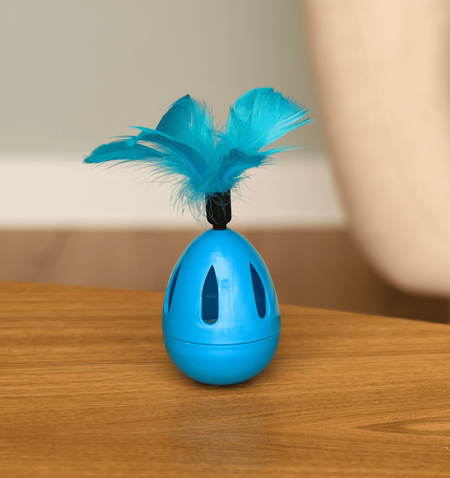 Для дома PETSHOP Интерактивная игрушка для кошек, неваляшка с перьями, цвет в ассортименте (7х7х21 см)