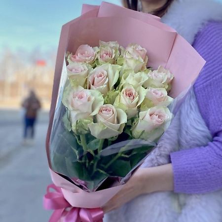 Букет живых цветов КОЛИБРИ ЦВЕТОЧНЫЙ САЛОН Для самой нежной