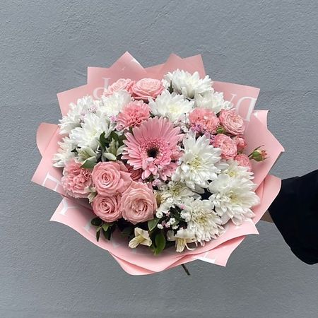 Букет живых цветов ПЛАНЕТА ЦВЕТОВ ТВОЯ ПЛАНЕТА Комплимент