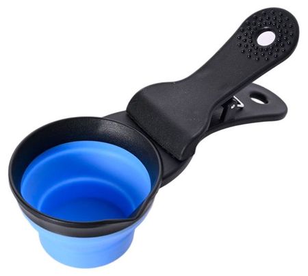 Совок-зажим для корма АШАН Красная птица, 17x8x5,7 см, 118 мл