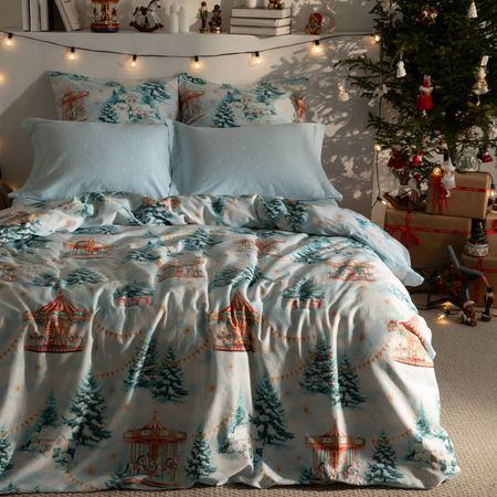 Постельное белье Блестящий декабрь/Shining December кизильник блестящий ø17 h30 см