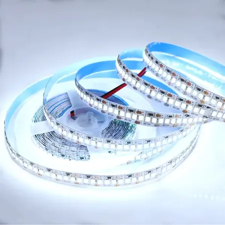 Светодиодная лента для контурной подсветки Apeyron SMD2835 24В 10 мм 5м 20 Вт/м 240диод/м 1900 лм/м 6500 К холодный свет