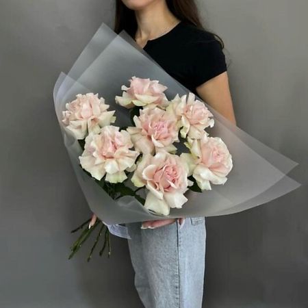 Букет живых цветов ДАРИ ЦВЕТЫ 7 французских роз в матовой упаковке букет живых ов дари ы букет 11 французских роз с зеленью