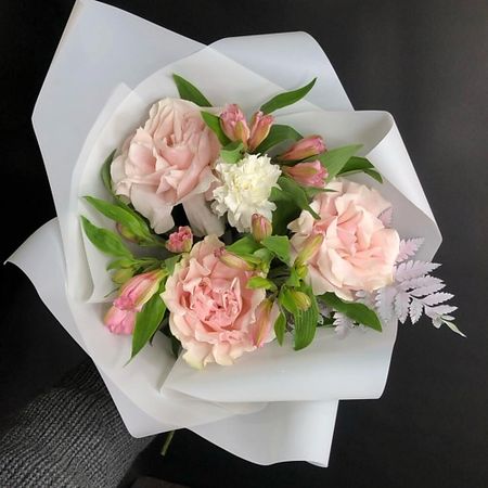 Букет живых цветов ДАРИ ЦВЕТЫ Французские розы и альстромерии в букете «Воздушный поцелуй» французские шифоновые шторы dzq