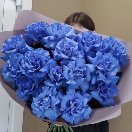 Букет живых цветов ДАРИ ЦВЕТЫ Букет из 15 французских синих роз букет живых ов дари ы букет 11 французских роз с зеленью