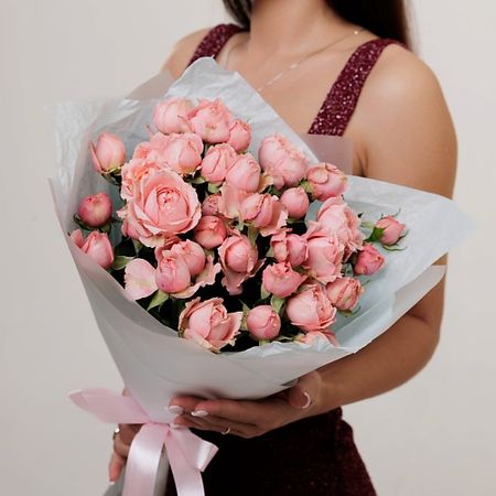 Букет живых цветов БУКЕТНАЯ ЛАВКА 9 Кустовых роз - Джульетта