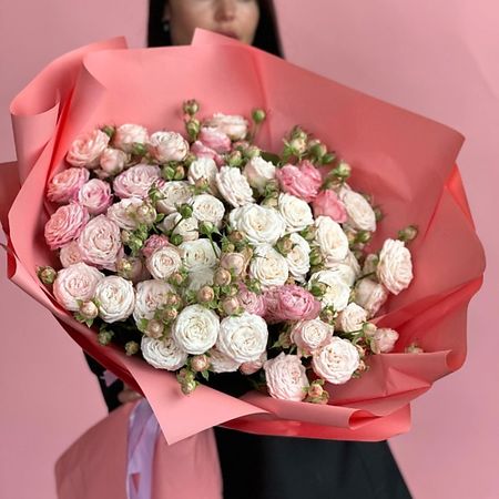 Букет живых цветов ШОПЕН Букет гигант с кустовыми пионовидными розами букет живых ов fantasy гигант из хризантем