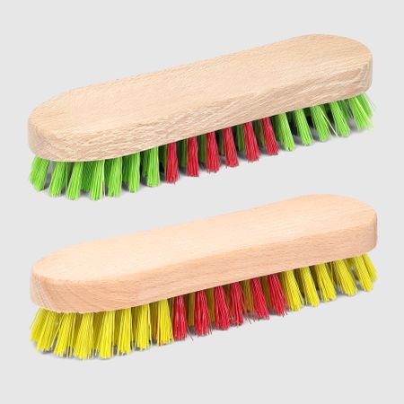 Щетка Urve Plastik для чистки ковров в ассортименте