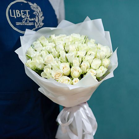 Букет живых цветов ЦВЕТНИК ЦВЕТЫ И ПОДАРКИ 51 белая кенийская роза в оформлении фото обои для пола beibehang красная роза белая роза лепесток пвх самоклеящиеся водостойкие