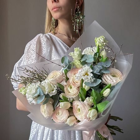 Букет живых цветов VERESK Очаровательный весенний букет с премиальным составом. Veresk 347 крокус весенний пиквик 6 шт